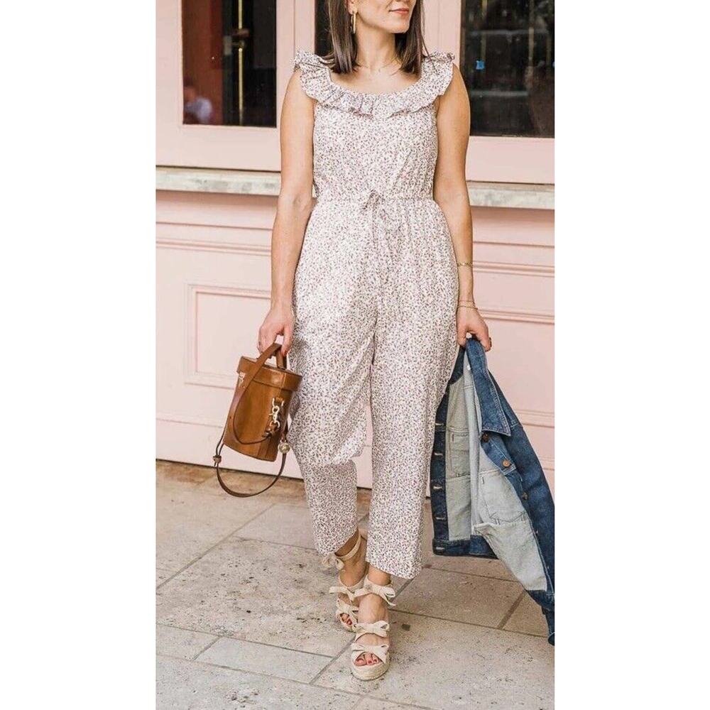 Gal Meets Glam Floral Cropped Jumpsuit Womens Size 4 Tan Preppy Whimsical